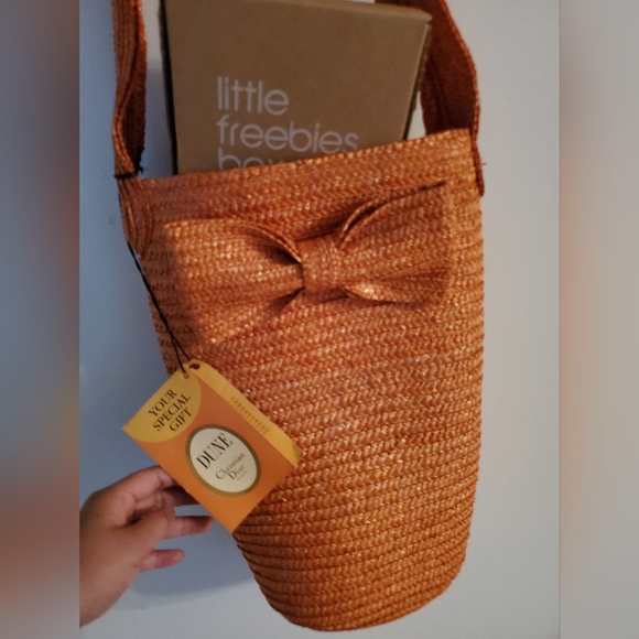 Christian Dior Shoulder Bucket Straw Bag - Picture 12 of 12